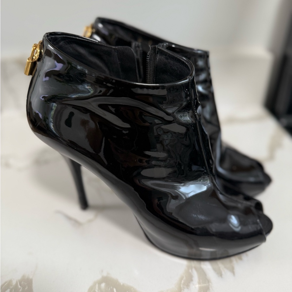 Elegant Black Patent Leather Ankle Boots